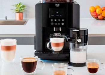 Krups Arabica Latte EA819E10 aparat espresso