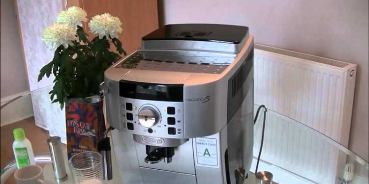 despre-espressorul-De'Longhi-Magnifica-S-ECAM-22.110
