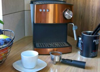 ADLER AD 4404cr espressor profesional