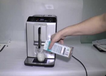 Bosch TIS30321RW espressor automat